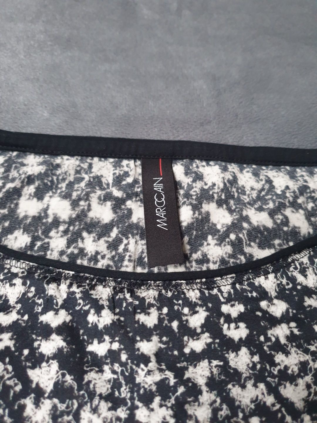 Marc Cain Jedwabna bluzka. S 1/3 ceny