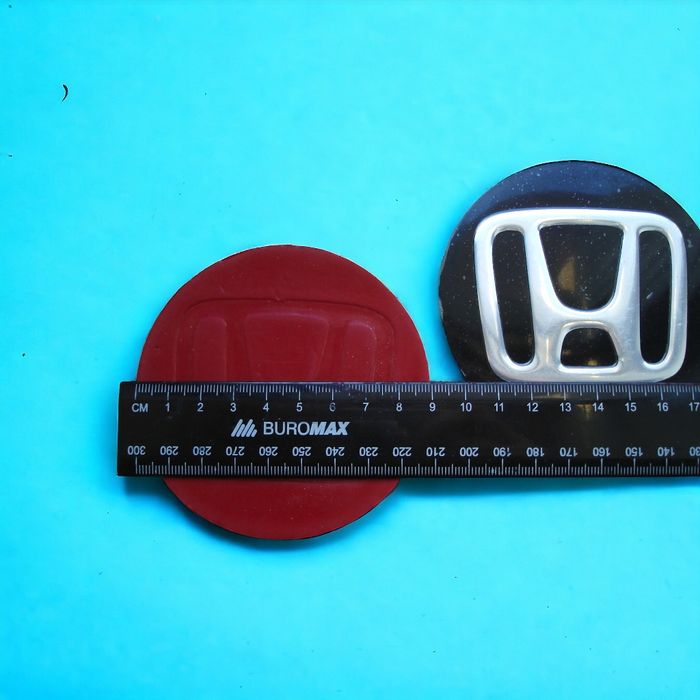 Эмблема значёк Chevrolet Hyundai 90mm 60mm