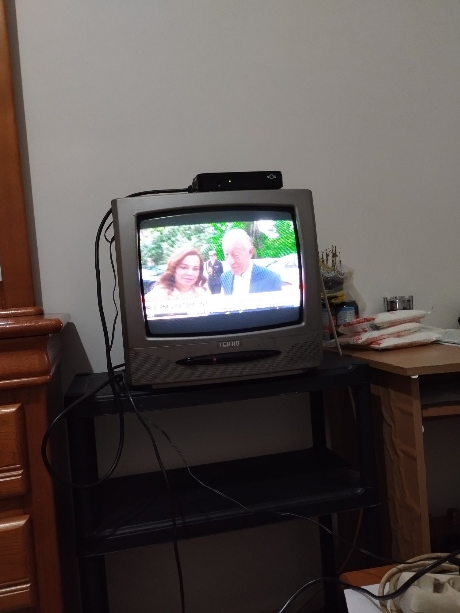 Televisão usada 37 cm