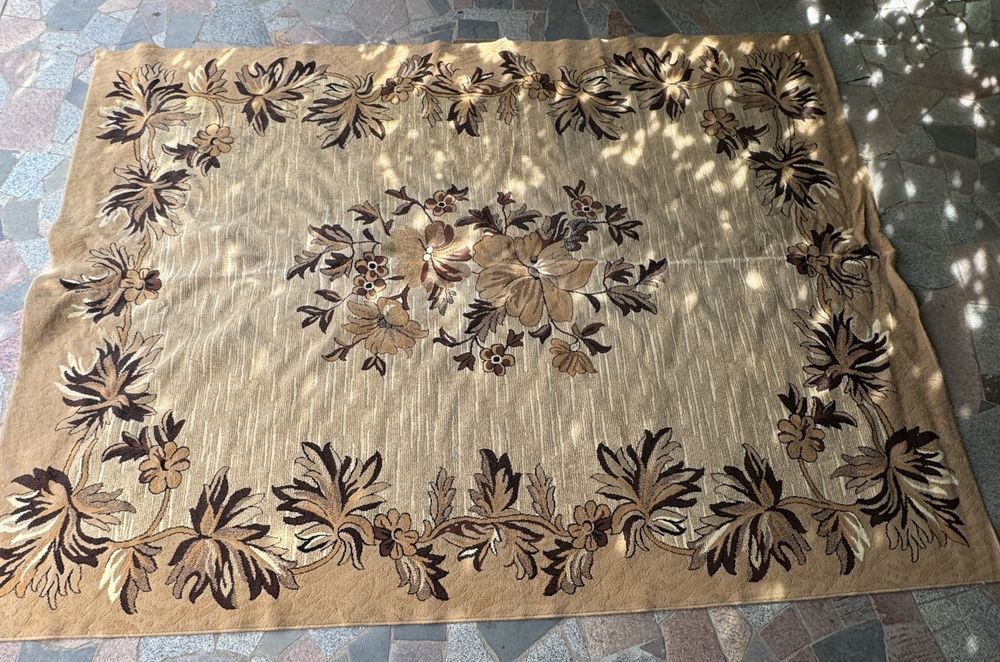 Продам б/у килими (ковер, палас)