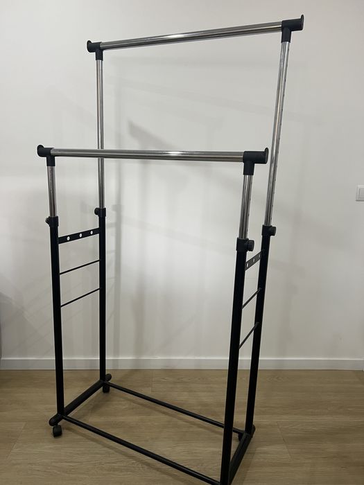 Bengaleiro duplo em aço com altura regulável