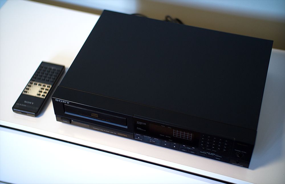 CD Плеер - Sony CDP-750