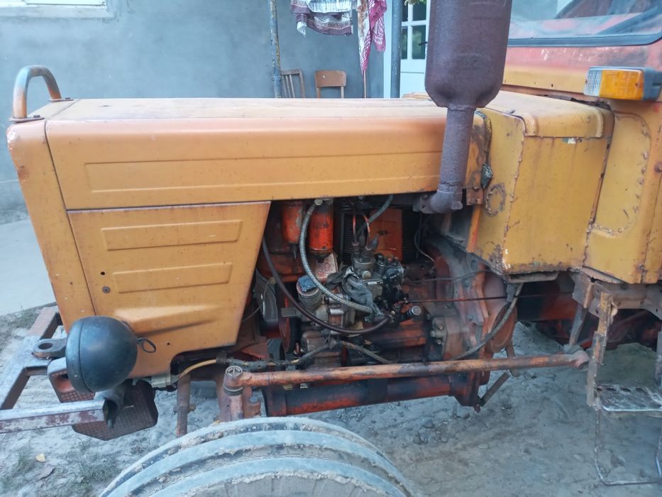 Продам Трактор Т25