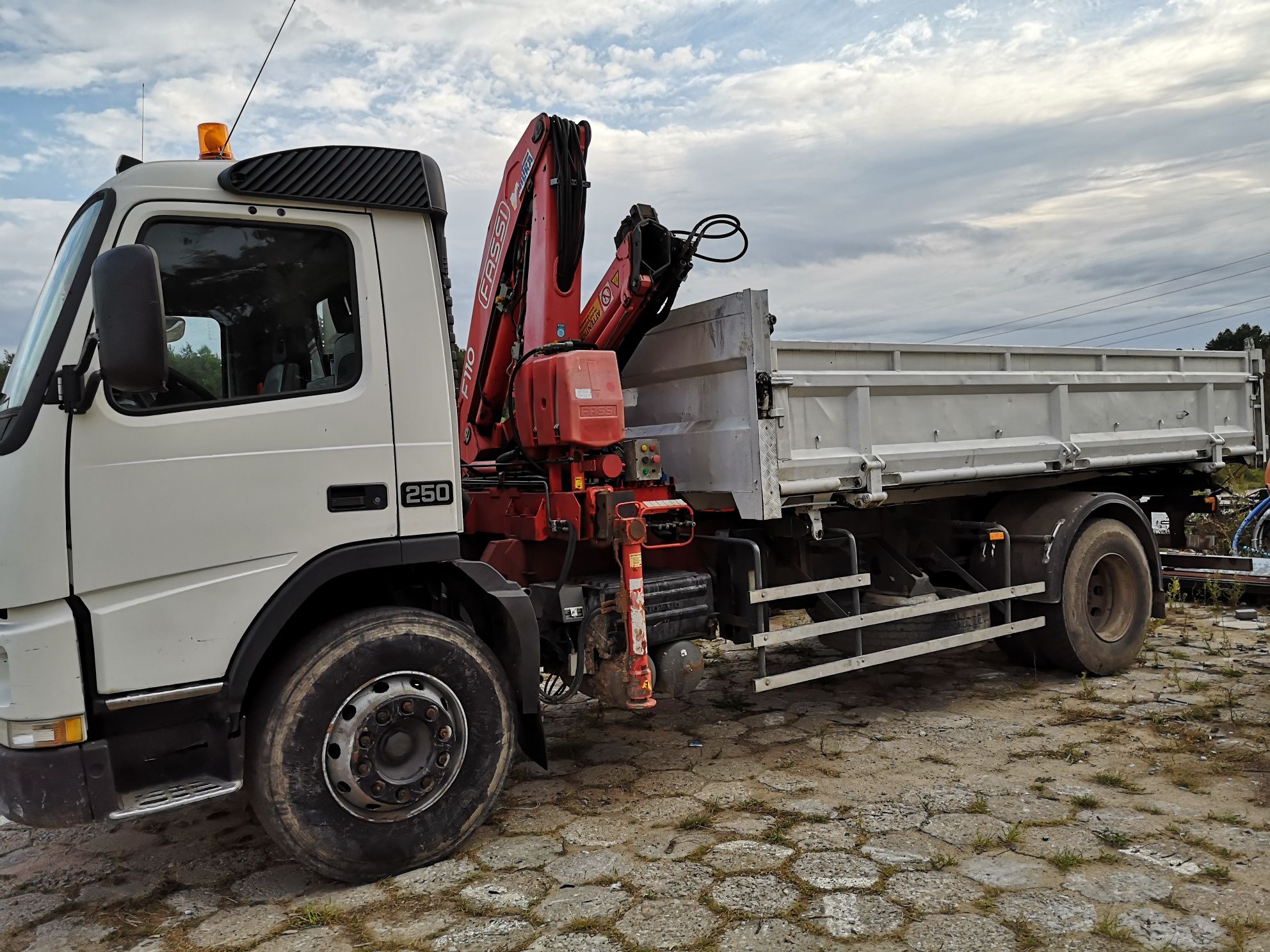 Ziemia ogrodowa czarnoziem do trawnika do ogrodu z transportem