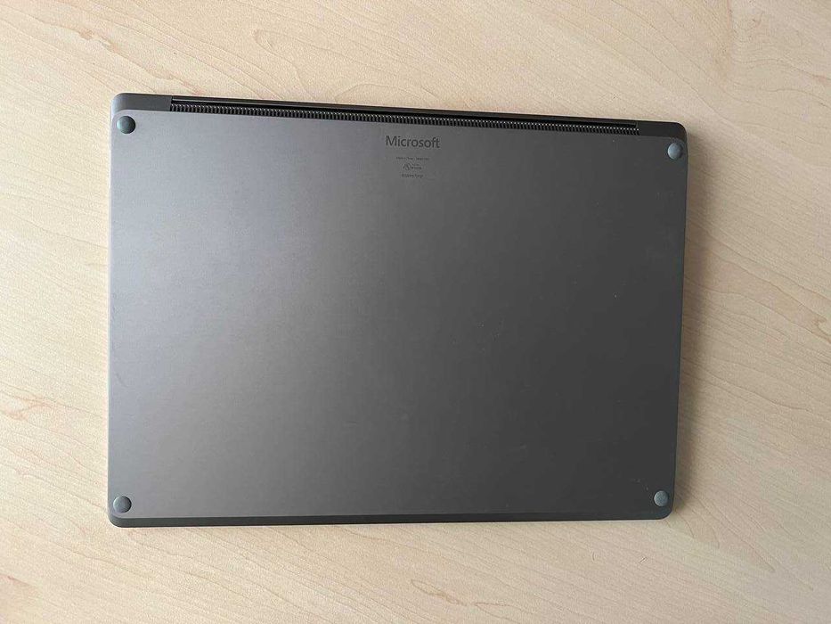 Ноутбук Ультрабук Microsoft Surface Laptop 2 13.3 2k i5 8Gb 256Gb 99%