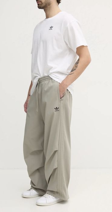 Оригінальні спортивні штани Adidas PARACHUTE PANTS