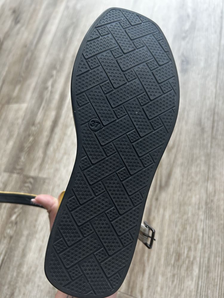 Sandaly  kulig 37