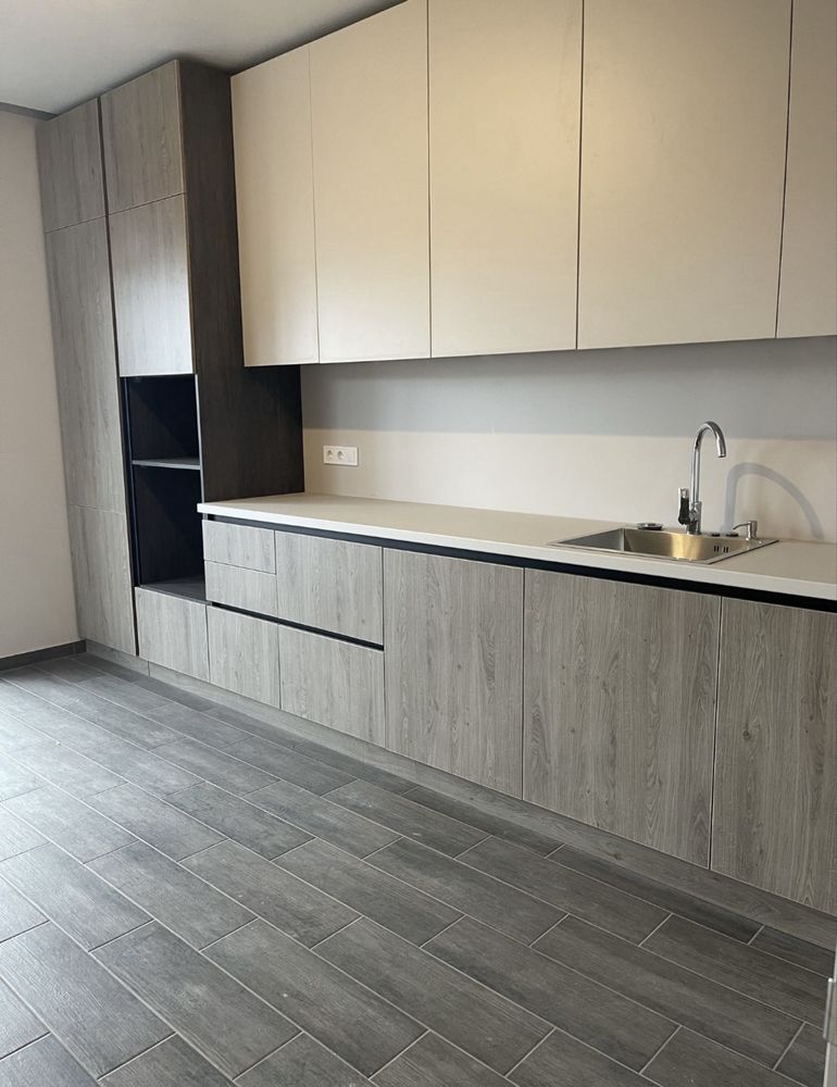 Продаж 2кім квартири , центральна частина міста