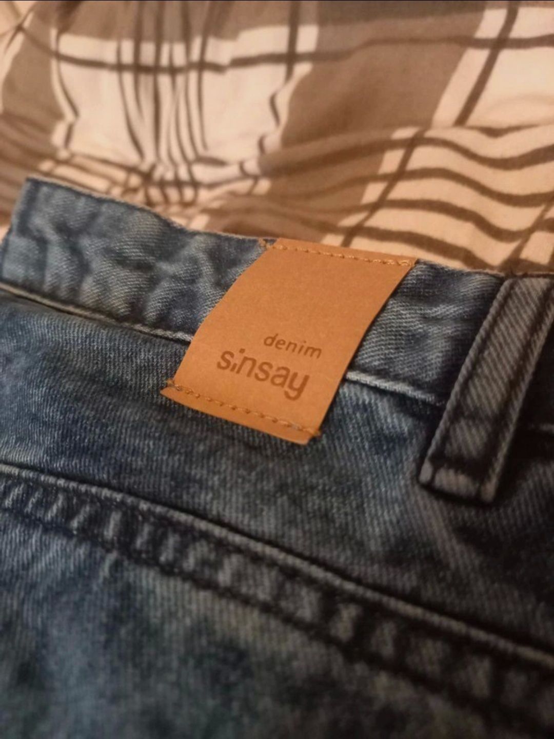 Nowe spodnie jeansy denim mom fit sinsay