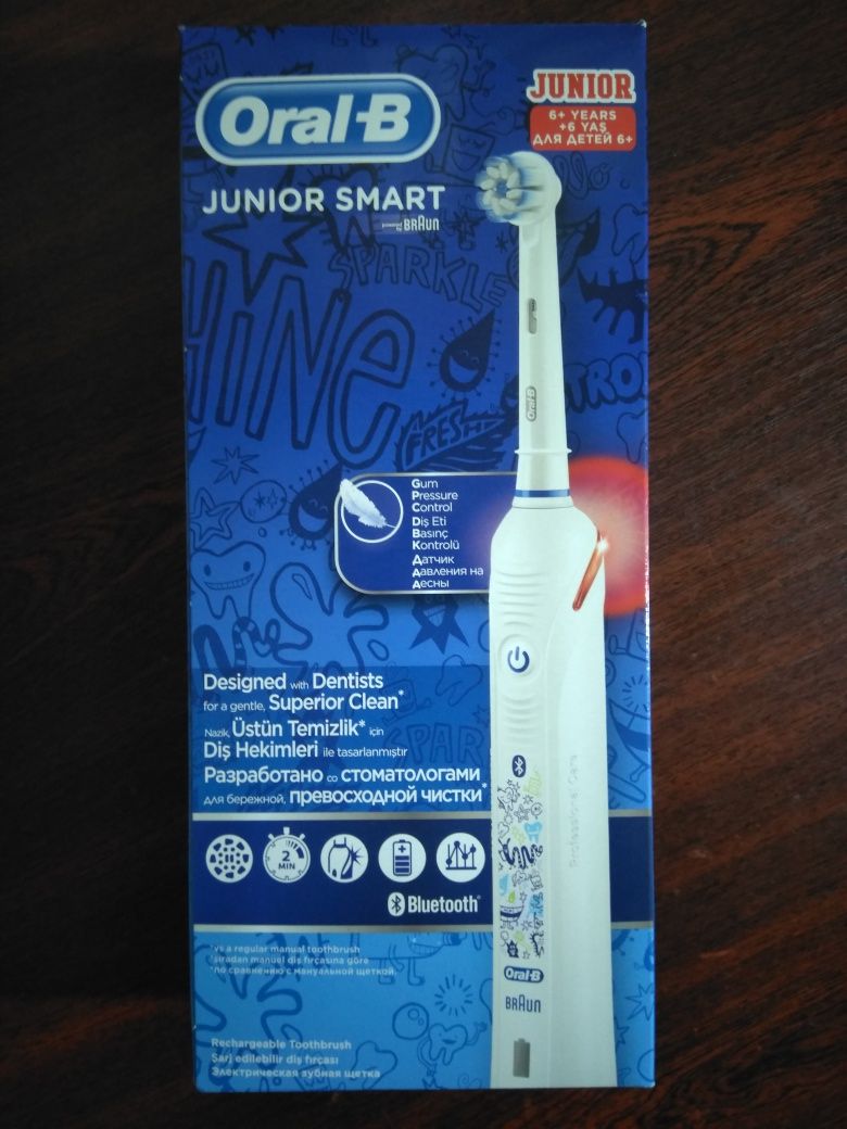 Дитяча електрична зубна щітка Oral-B Junior Smart D601.513.3