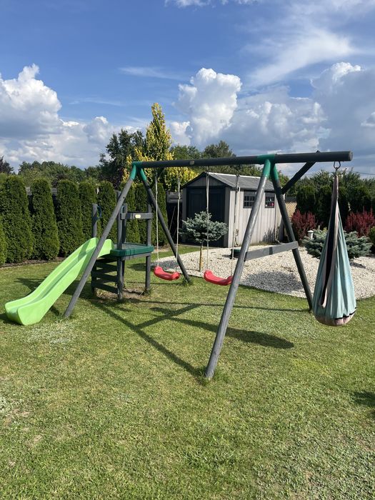 Huśtawka ogrodowa ze zjeżdżalnią