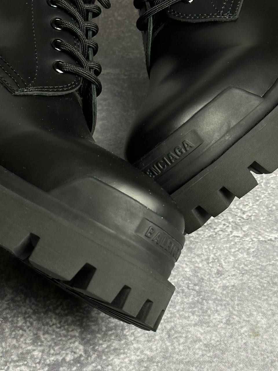 Balenciaga leather strike boots ботинки чоботи буты 43 44 42 кожаные