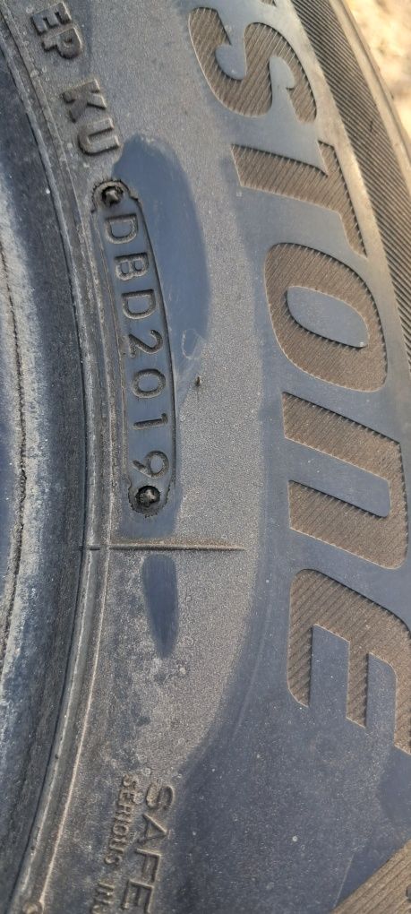 Bridgestone 235 60 16