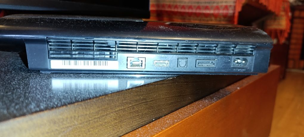 PS3 Super Slim com 10 jogos originais