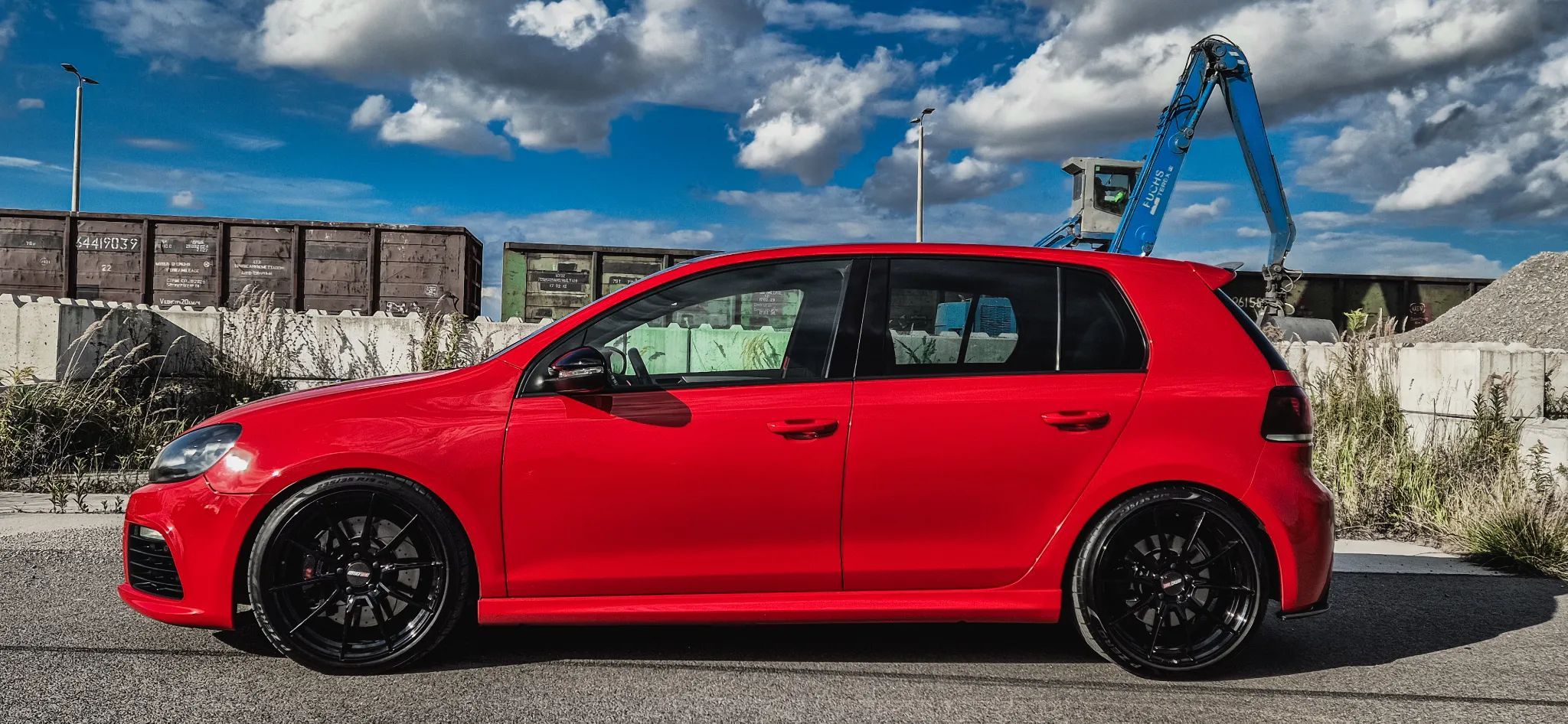 Volkswagen Golf VW Golf 6R Mk6 5D / Electric Red / Motec / Stn.Bdb