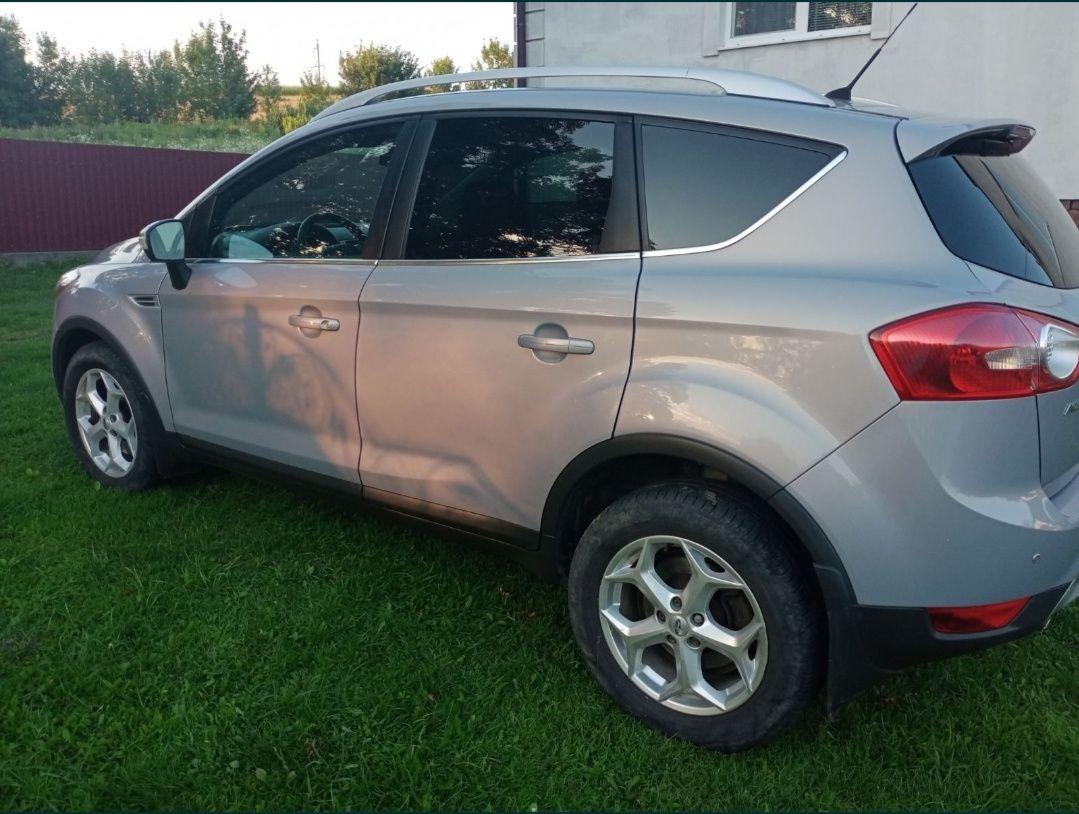 Ford kuga 2.0 у гарному стані.