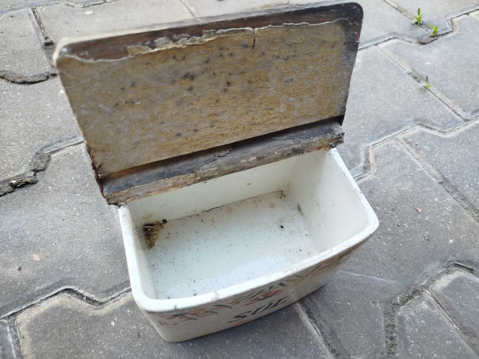 Solniczka Pojemnik na sól PRL Włocławek ceramiczny do odnowienia