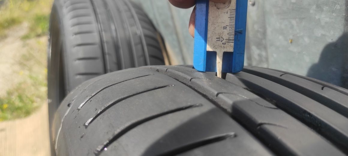 Sprzedam dwie opony 205 60R16 Dunlop jak  nowe!