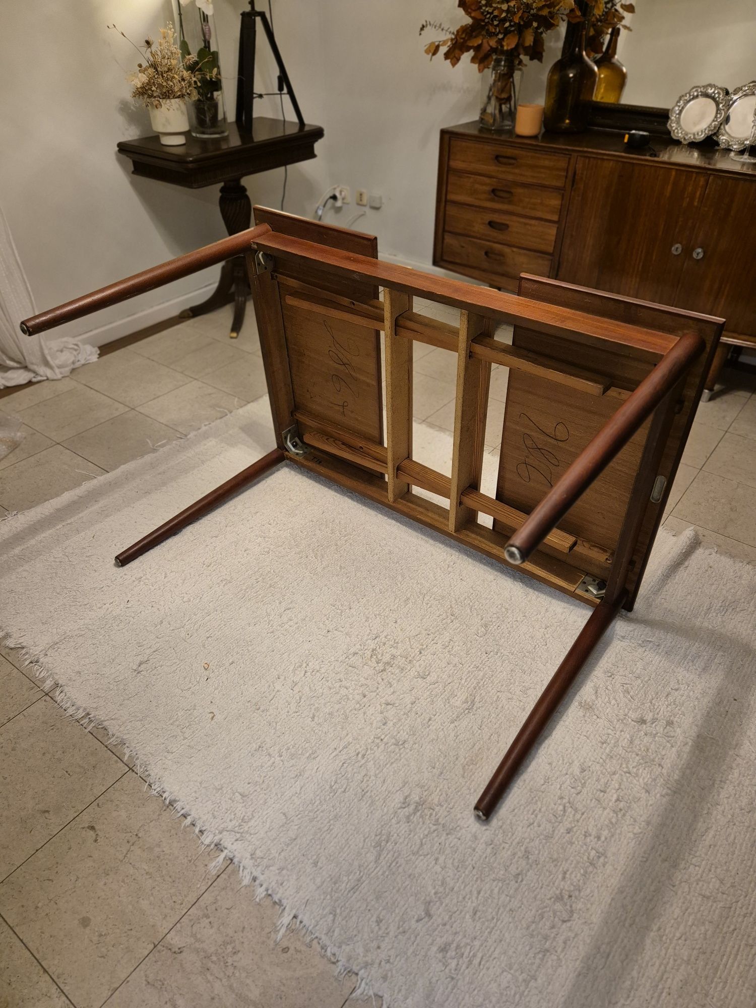 Mesa de jantar original - mid century - extensível escandinava