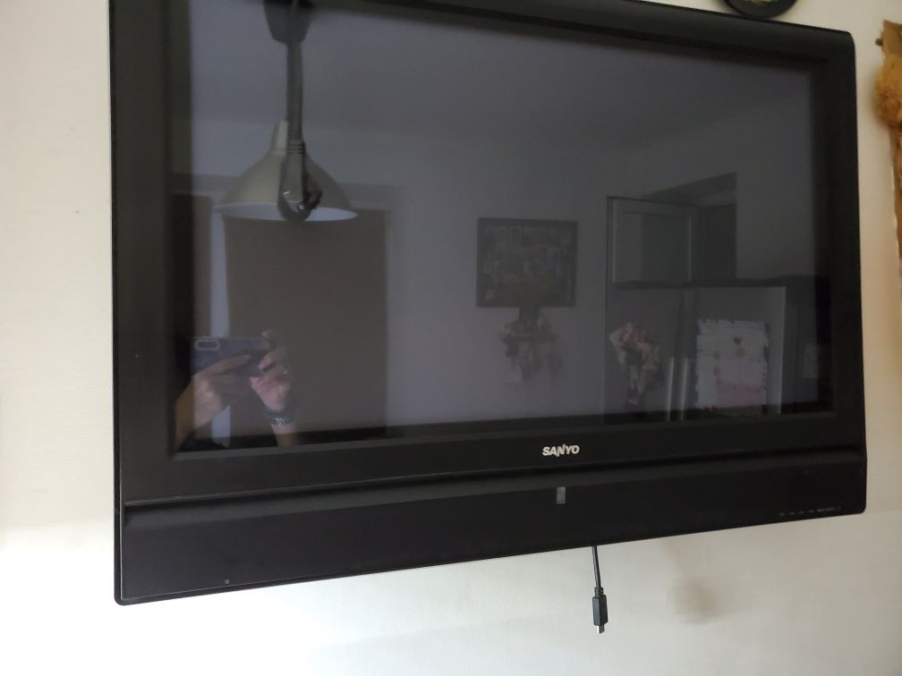 Плазмовий телевізор sanyo PDP 32XS7