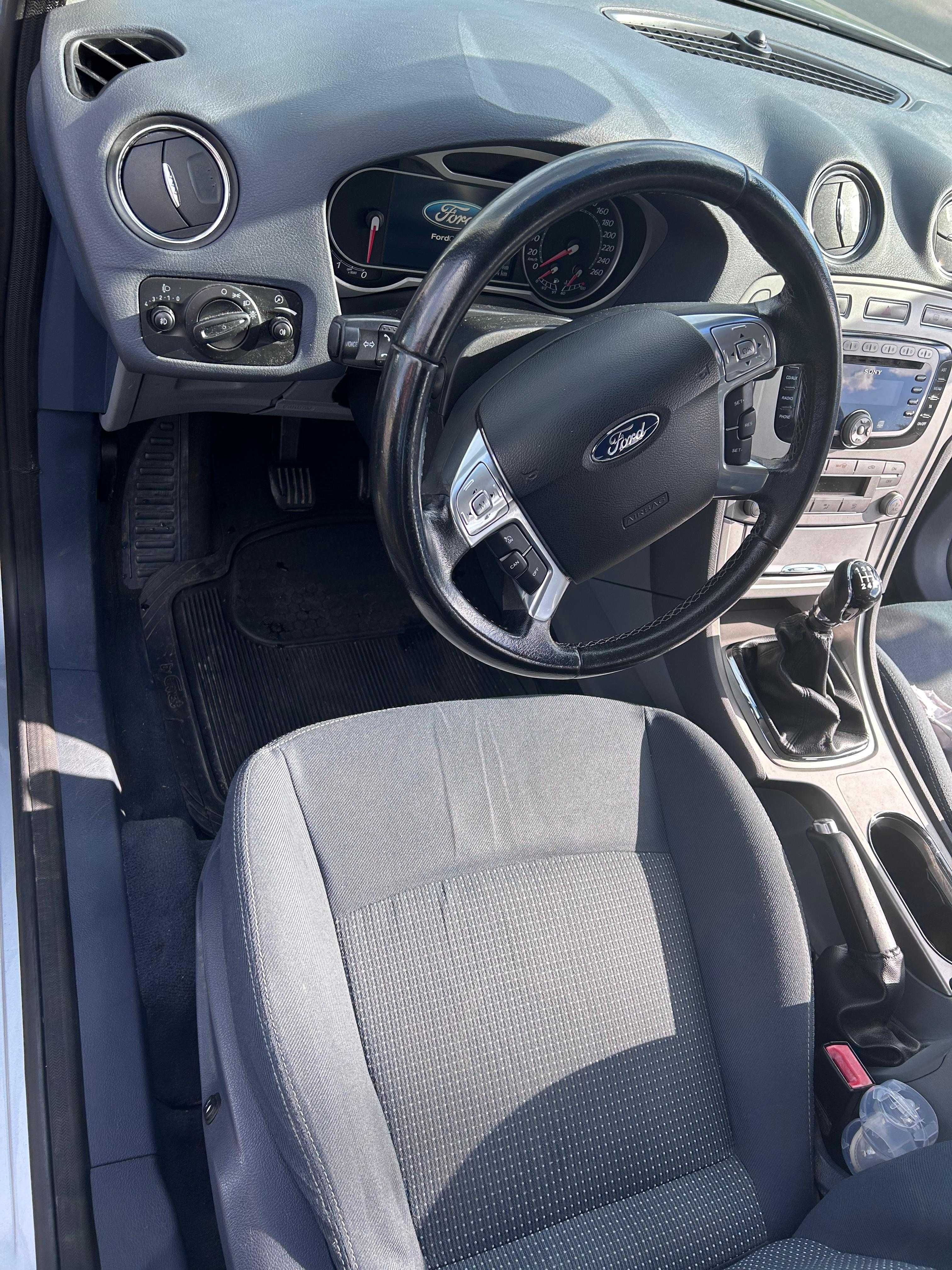Carro Ford Mondeo