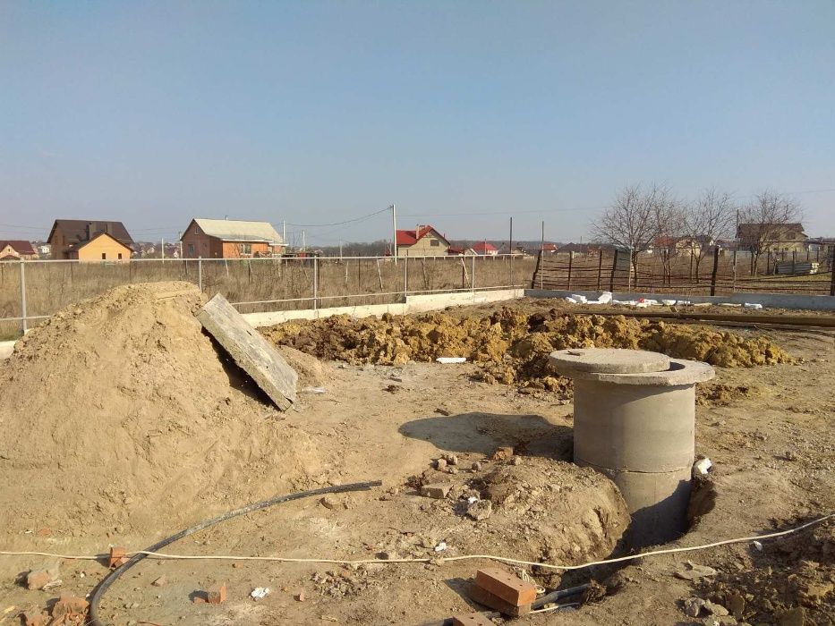 Продам будинок в районі авторинку