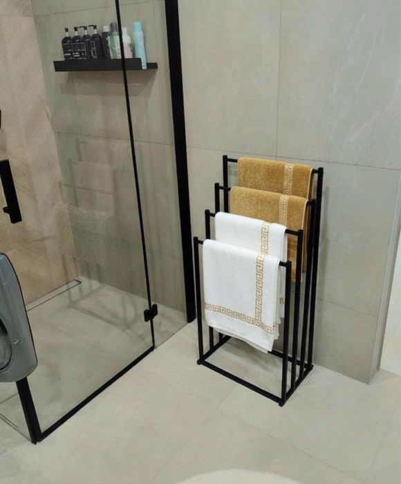 Stojak na ręczniki stojak na ubrania metalowy wieszak łazienkowy półka