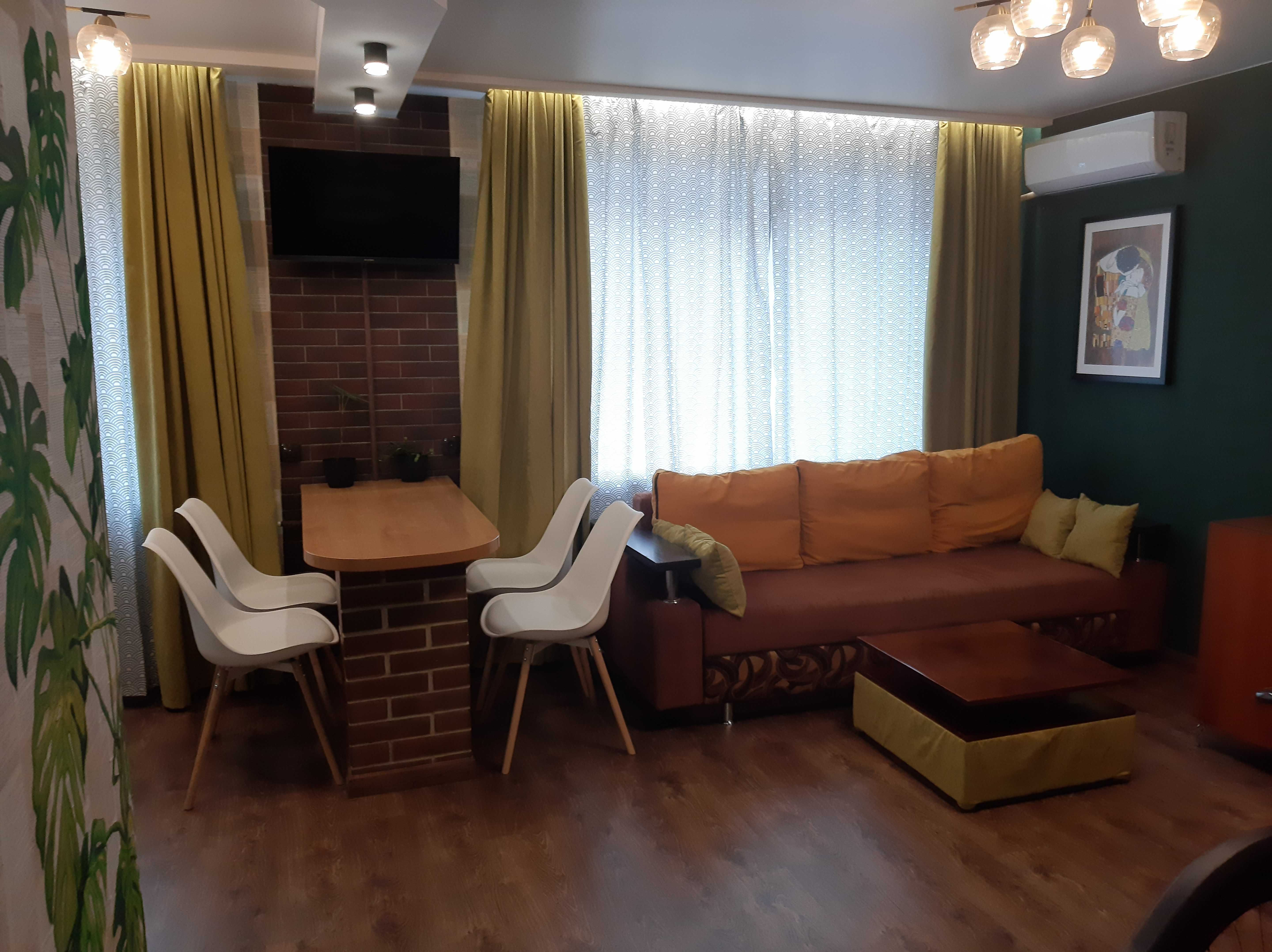 Люкс квартира с новым ремонтом в Чернигове посуточно почасово