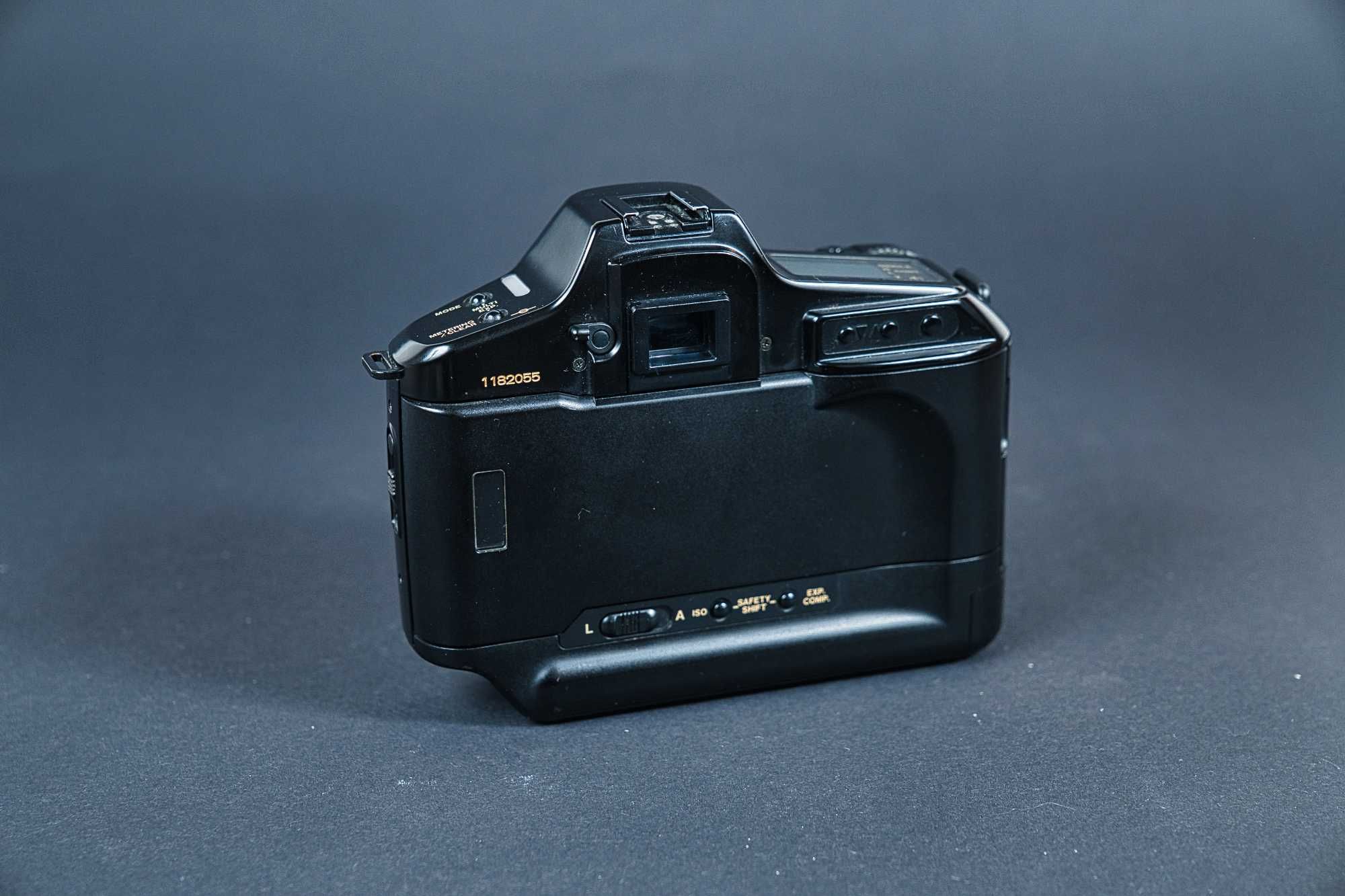Aparat analogowy Canon T90