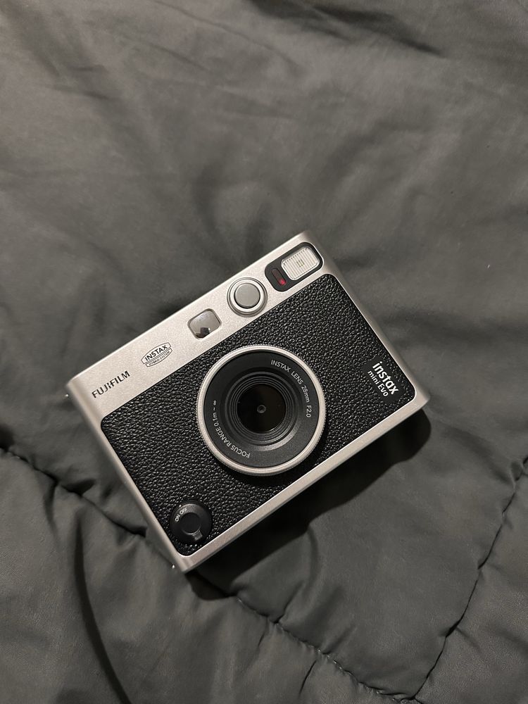 Fugifilm Instax Mini Evo