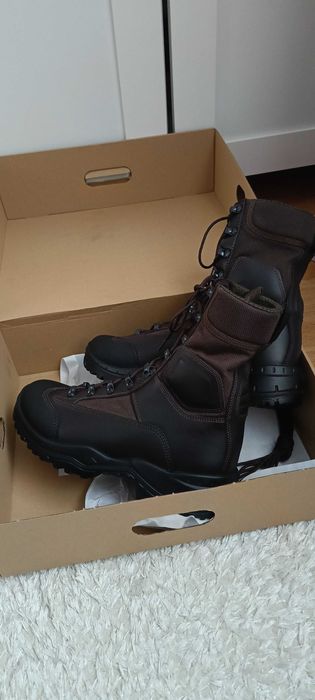 Trzewiki wzór 939/MON r.42