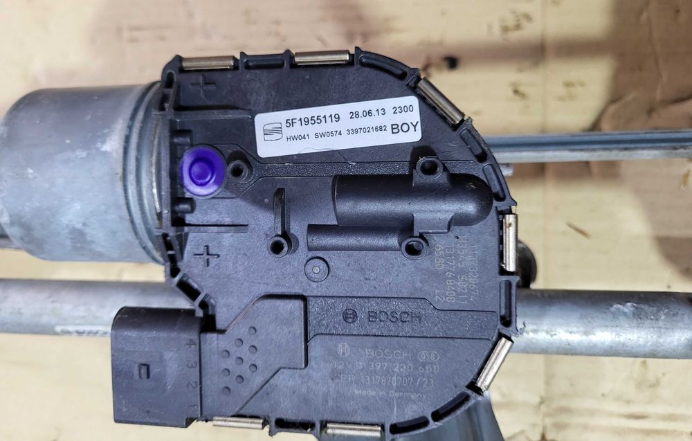 Mechanizm wycieraczek przód Seat Leon 3 5F0 EU