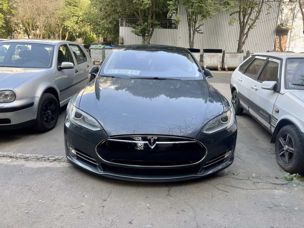 Продам автомобіль Tesla Model S 85 ‼️ Електромобіль