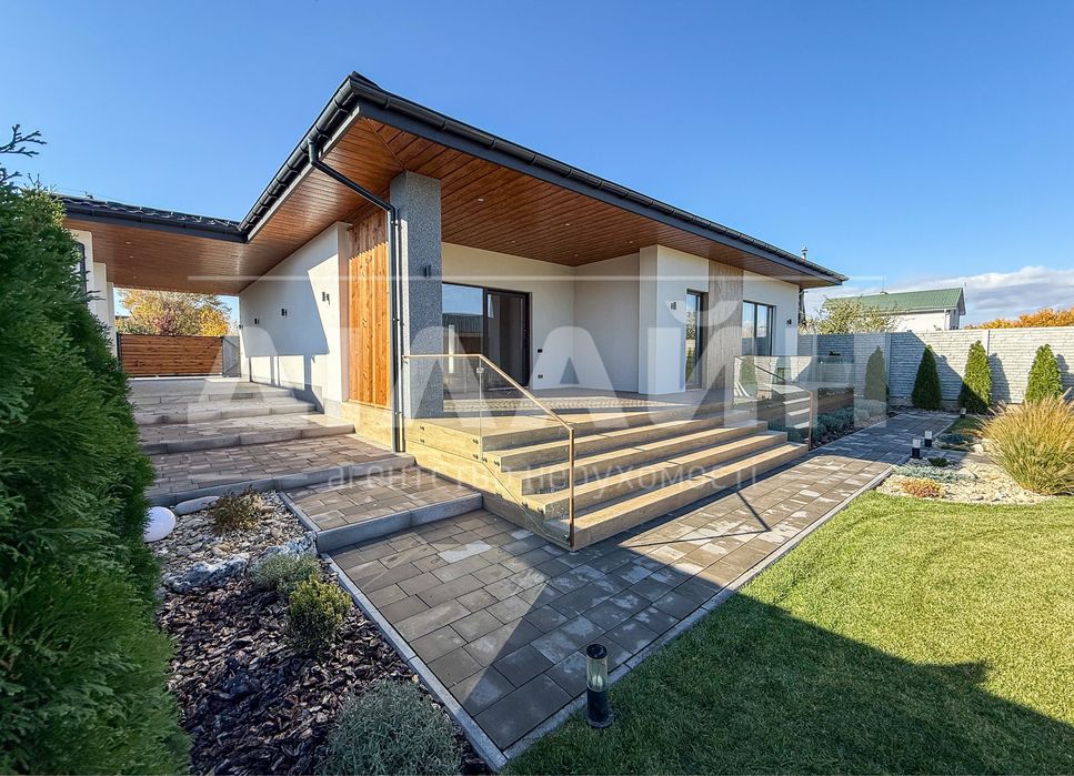 Новий казковий будиночок в гарному районі