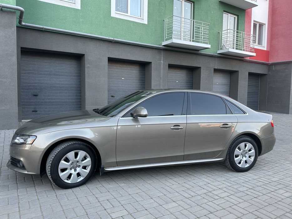 Продам Audi A4 B8