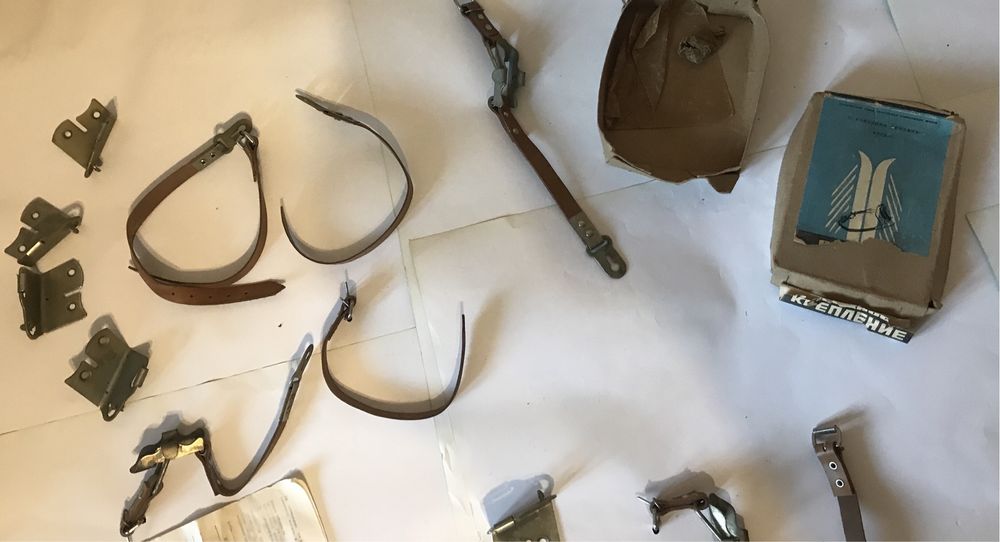 Крепление для основания лыжного снаряжения