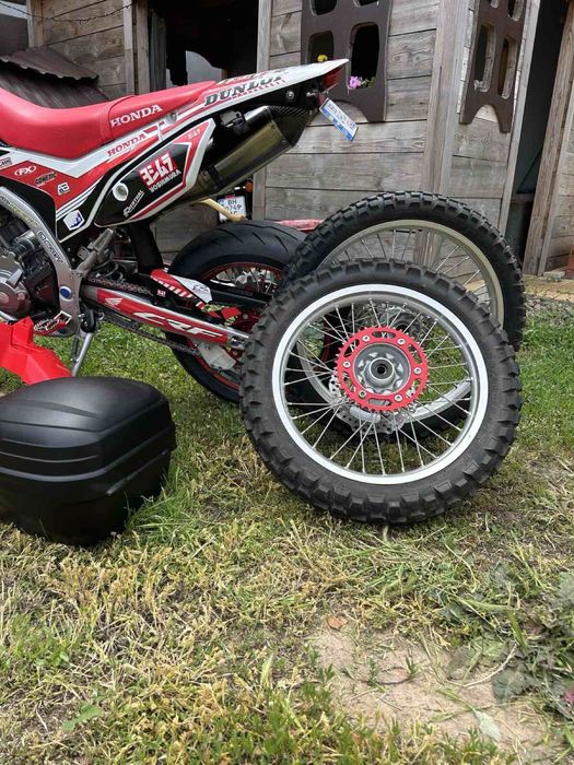 Продам Honda CRF250L 2015 г.в. в отличном состоянии
