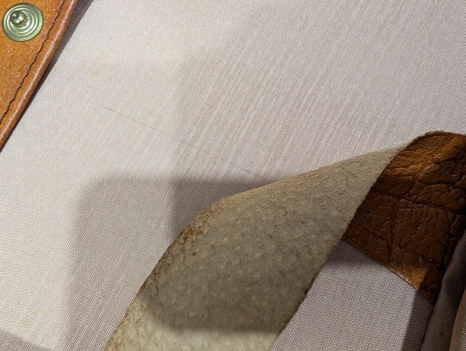 Валіза з натуральної шкіри, 80-ті роки