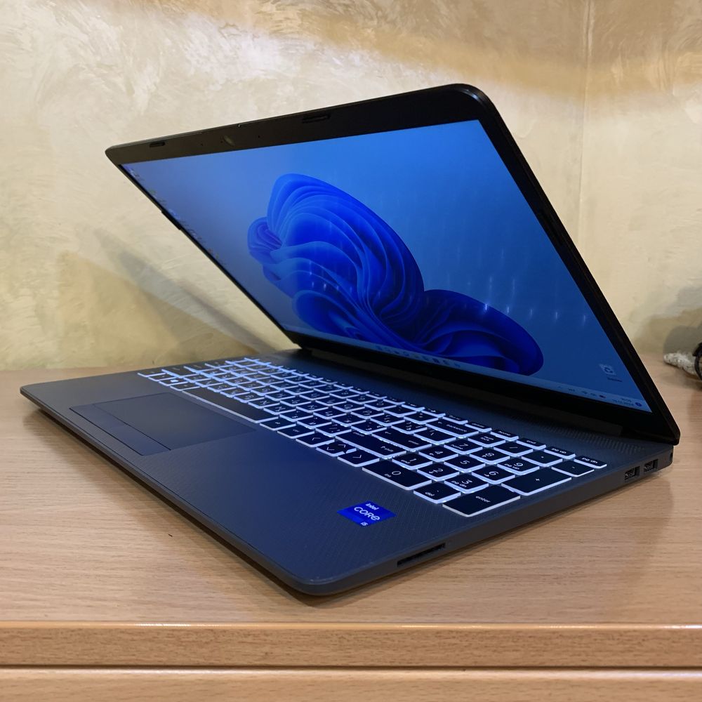 HP 250 G8/i5-1135G7/IRIS XE/16Гб DDR4-3200/SSD 256 Гб/15,6” IPS FullHD