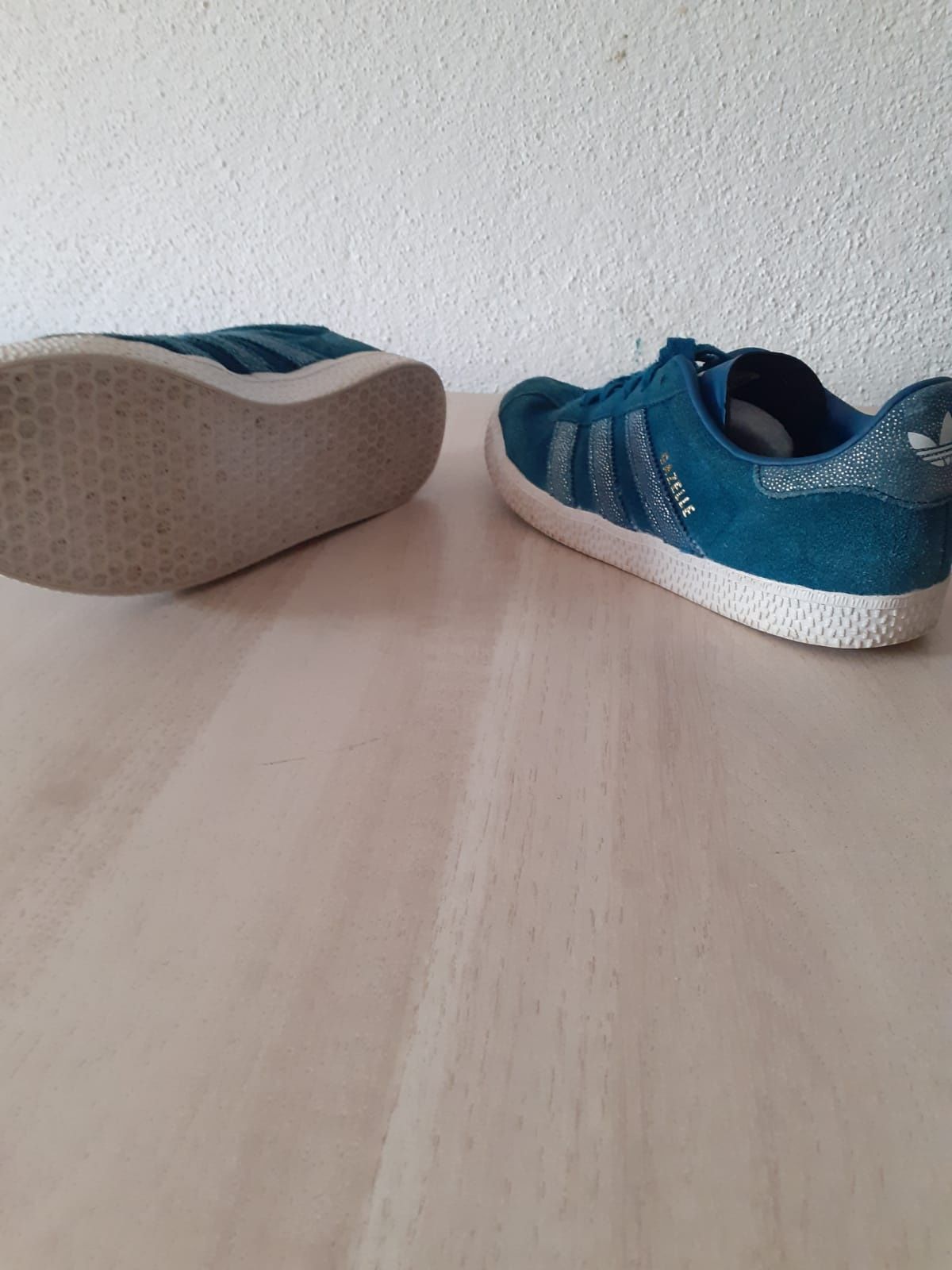 Ténis/ Sapatilhas Adidas Gazelle N°35