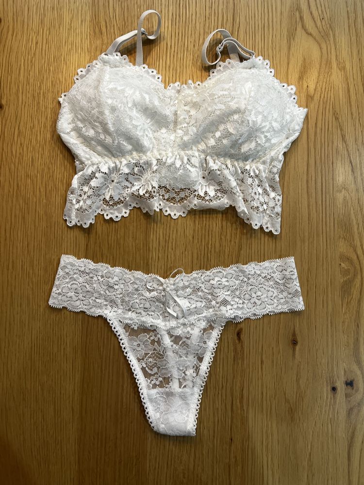 Lote de Vestidos, Lingeries e Biquinis