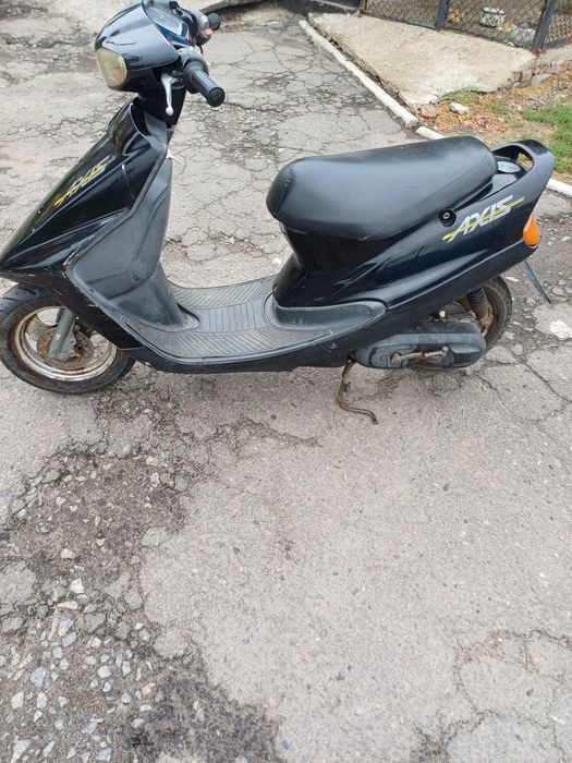Продам скутер Yamaha axis