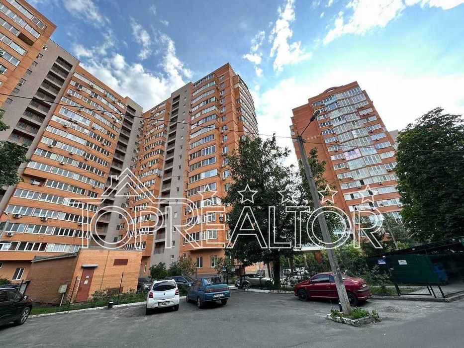 Готовий ресторан з обладнанням та меблями в оренду на Олексіївці.