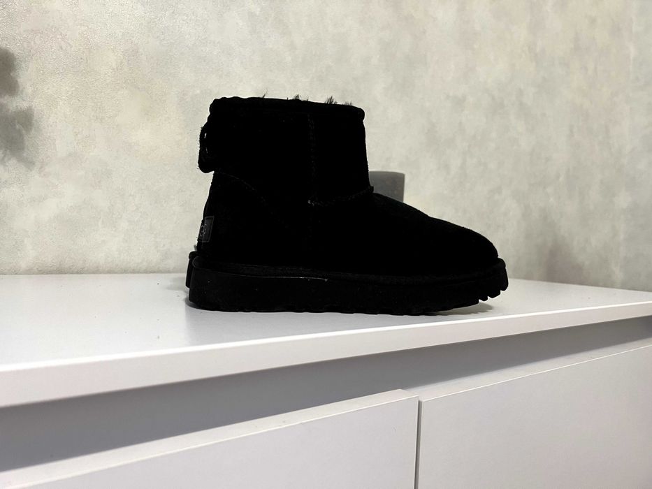 Уггі жіночі, оригінал