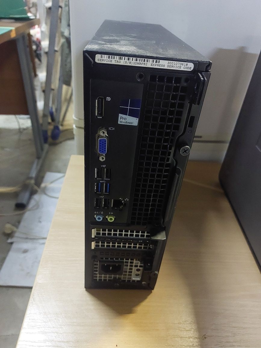 Komputer stacjonarny Dell Optiplex 3020