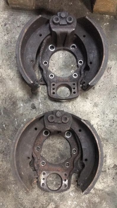 Колодки тормозні, накладки Мерседес 809, 814, 817 зад, перед