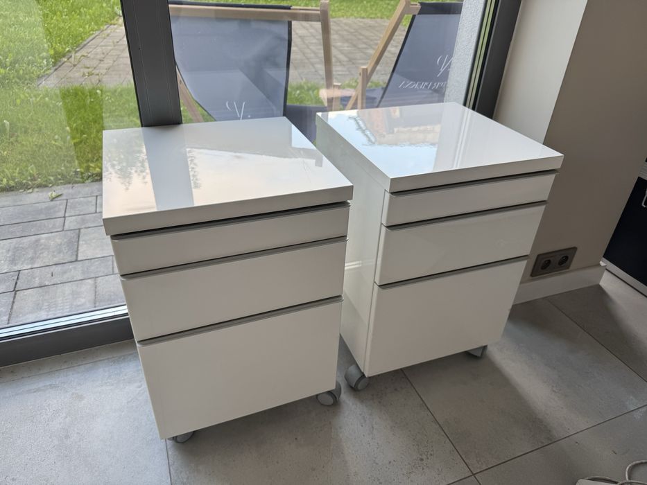 Komoda Besta Burs Ikea na kółkach