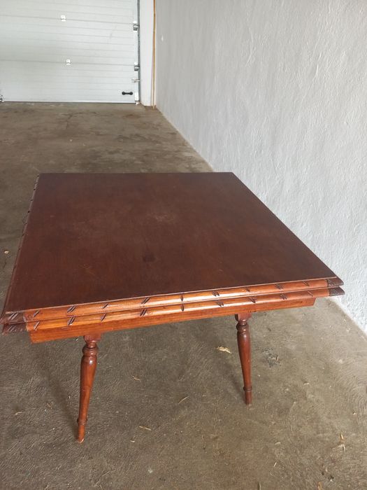 Mesa com possibilidade de extensão