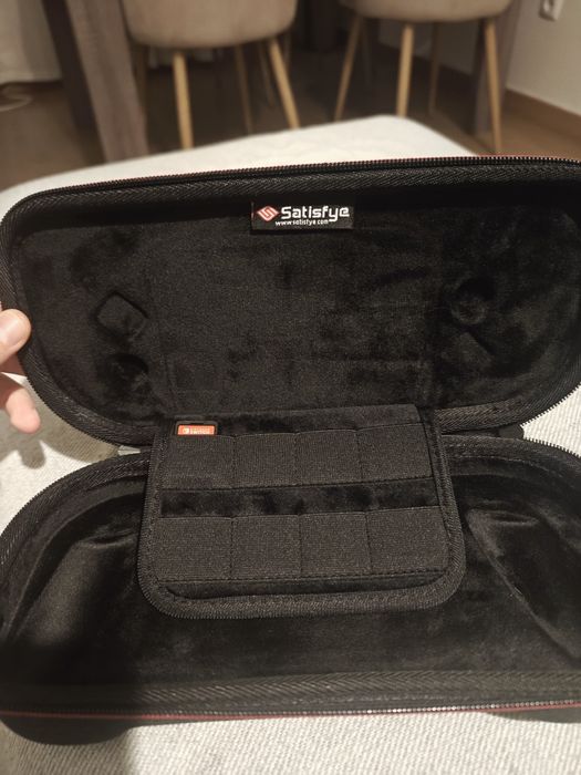 Nintendo Switch Lite + Grip e Estojo Satisfye Premium — Estado Impe