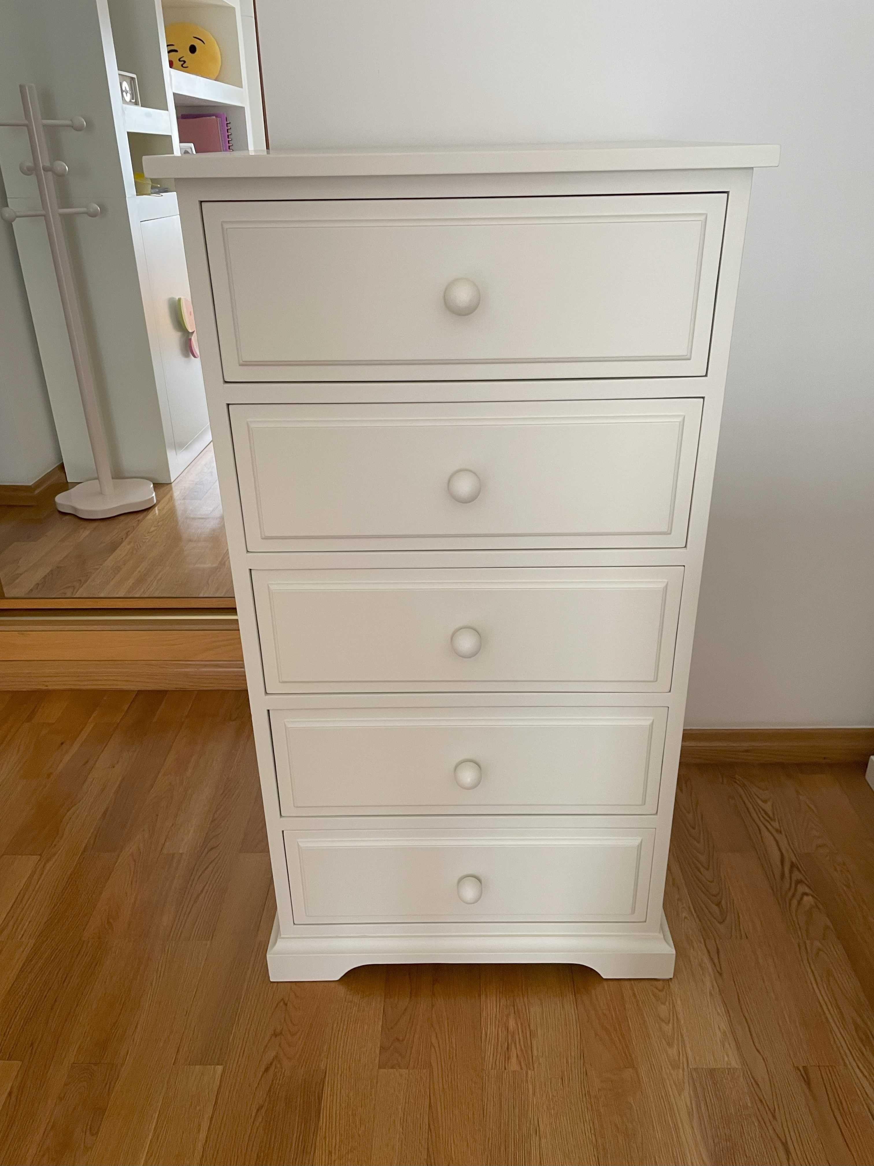 camiseiro em madeira pintado a branco